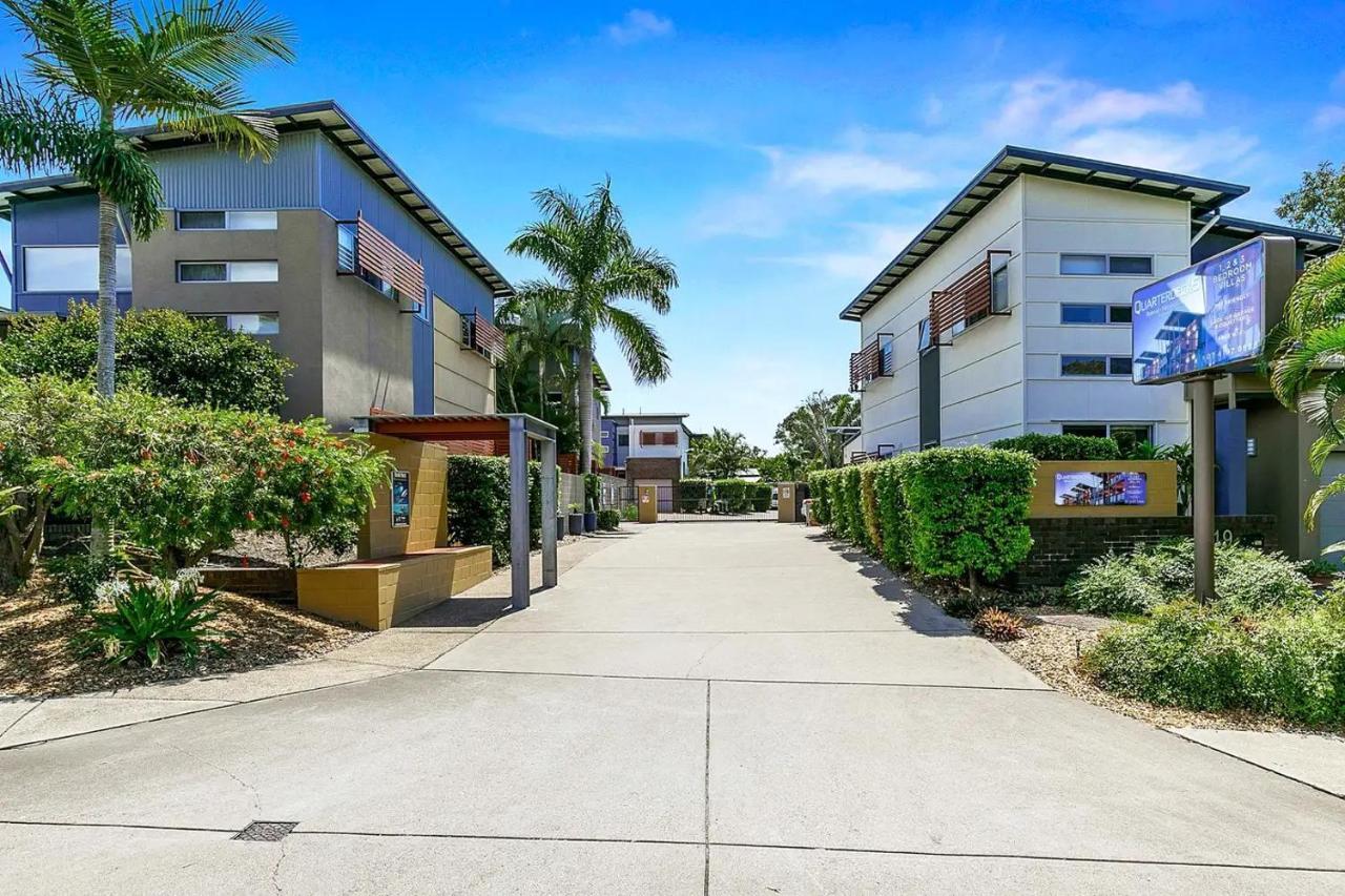 Quarterdecks Retreat Urangan Exterior foto
