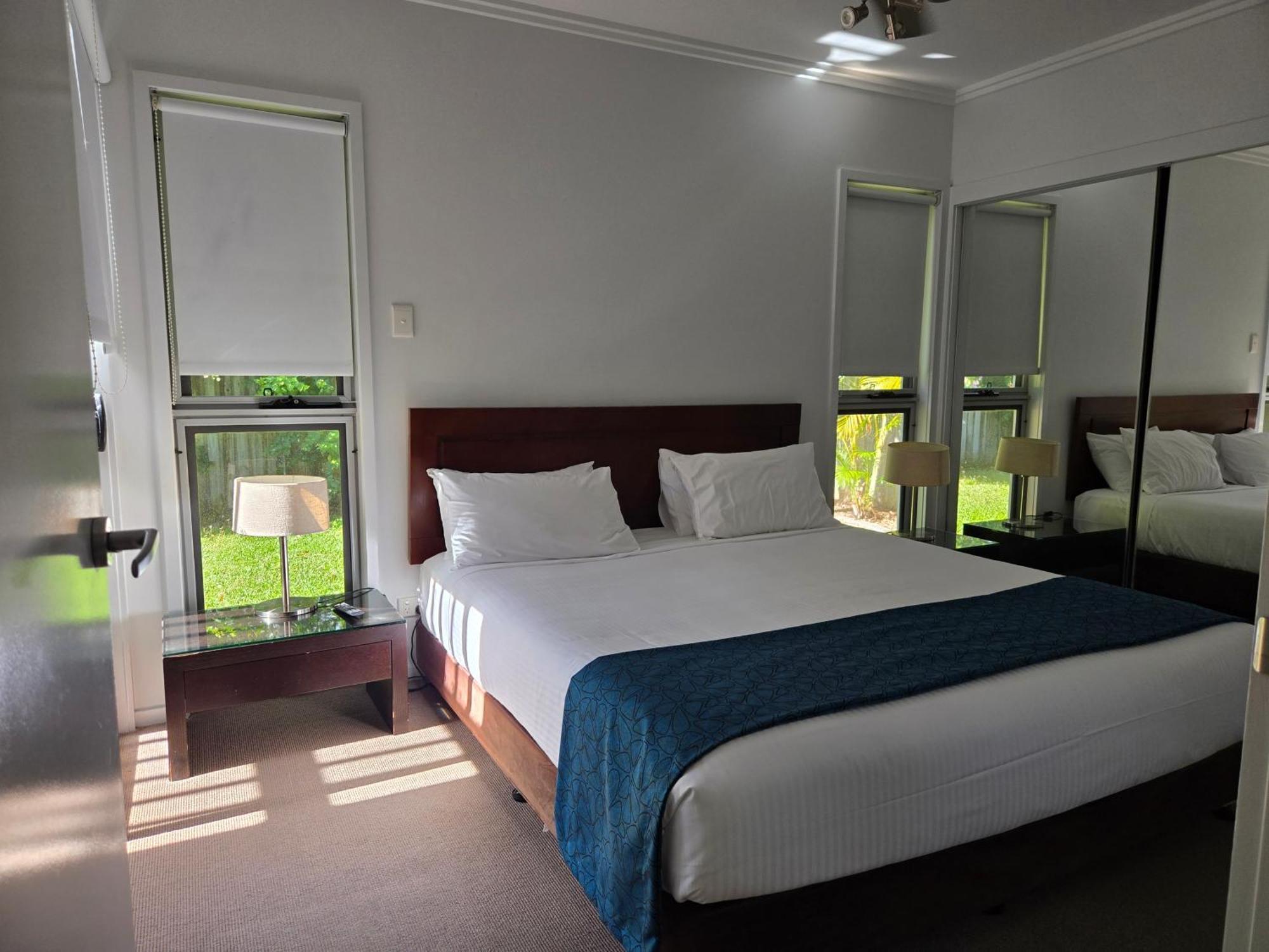 Quarterdecks Retreat Urangan Exterior foto